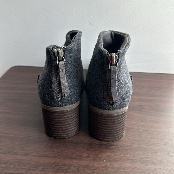 Toms Grey Nubuck Heeled Ankle Booties Sz 6.5 - Picture 4 of 7